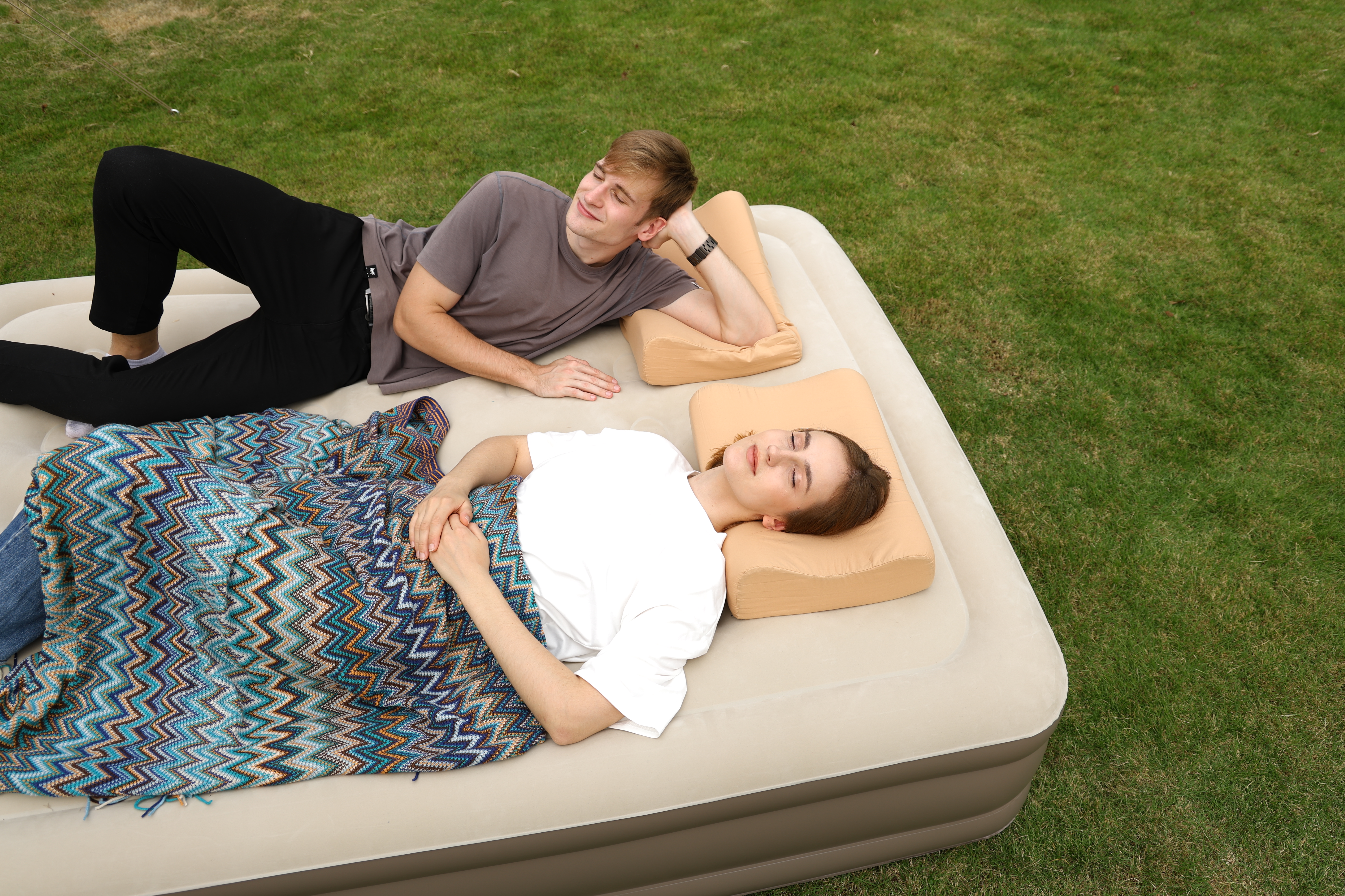 Compactă și portabilă